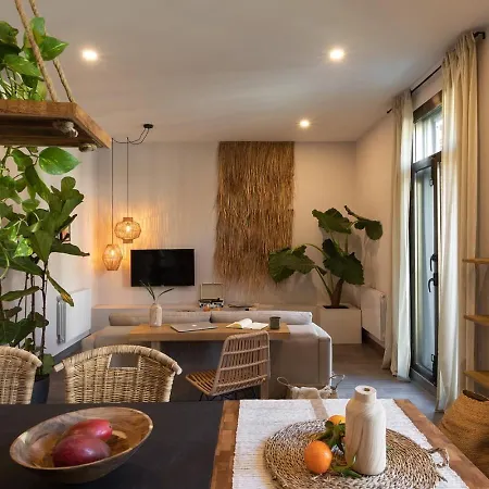 Damar - 2 Bedrooms And Balcony In Eixample Dreta Апартаменты *